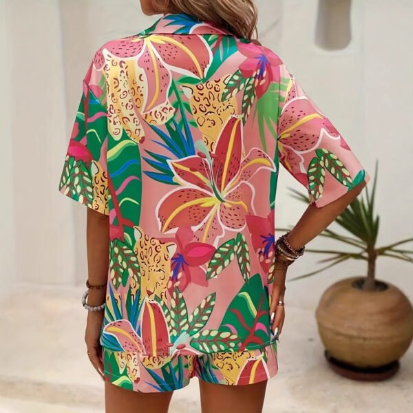 Hawaiian Style Short Sleeve Shirt Shorts Suit - Image 3