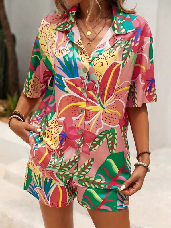 Hawaiian Style Short Sleeve Shirt Shorts Suit - Image 6